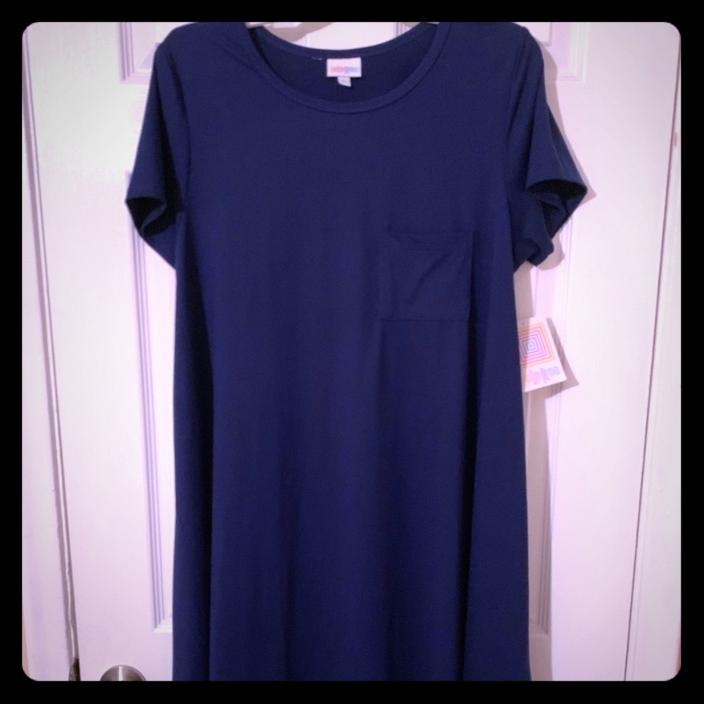 BNWT! Navy Lula Roe Carly!